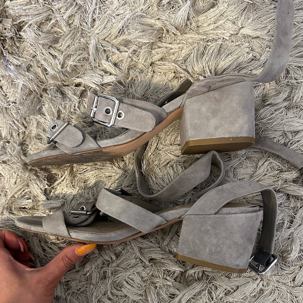 Steve Madden ROTATING GREY SUEDE - Picture 7 of 11